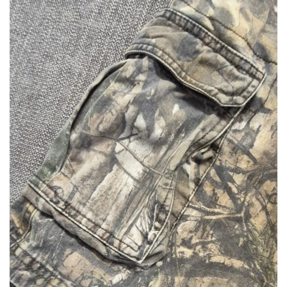 Magellan Outdoor men's‎ camouflage cargo shorts sz 38 inseam 9
